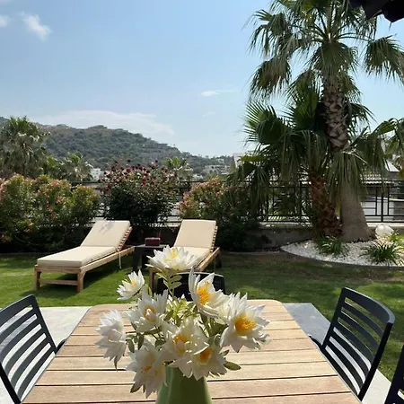 Falcon With Swimming Pool And Great Views * Αλικαρνασσός